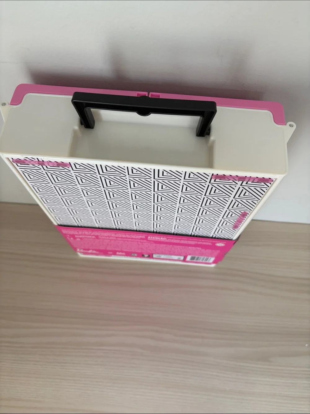 Barbie New! Pink Closet Garment Storage with Hangers